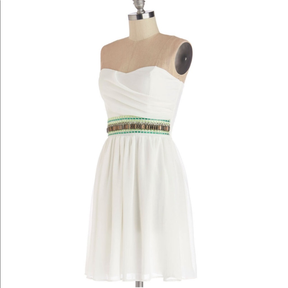 ModCloth Strapless Dress - Picture 2 of 4